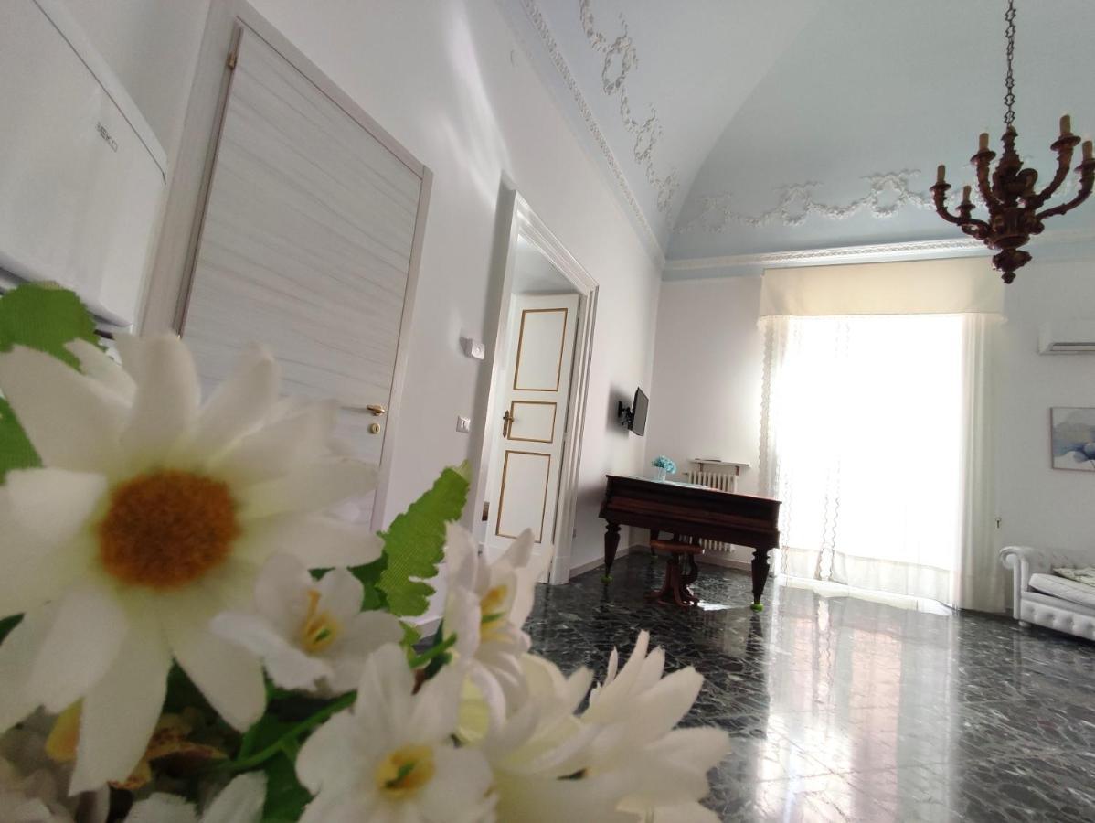 Dimora Della Marchesa - Al Duomo Apartment Манфредония Екстериор снимка